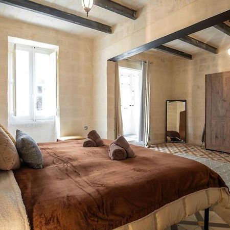 Chic, Stylish & Spacious Flat In Central Valletta Exterior foto