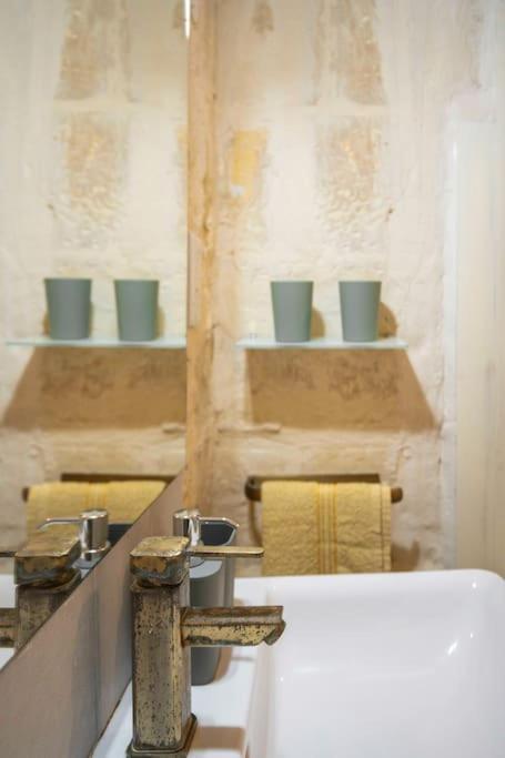 Chic, Stylish & Spacious Flat In Central Valletta Exterior foto