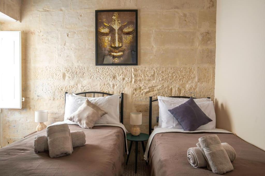 Chic, Stylish & Spacious Flat In Central Valletta Exterior foto